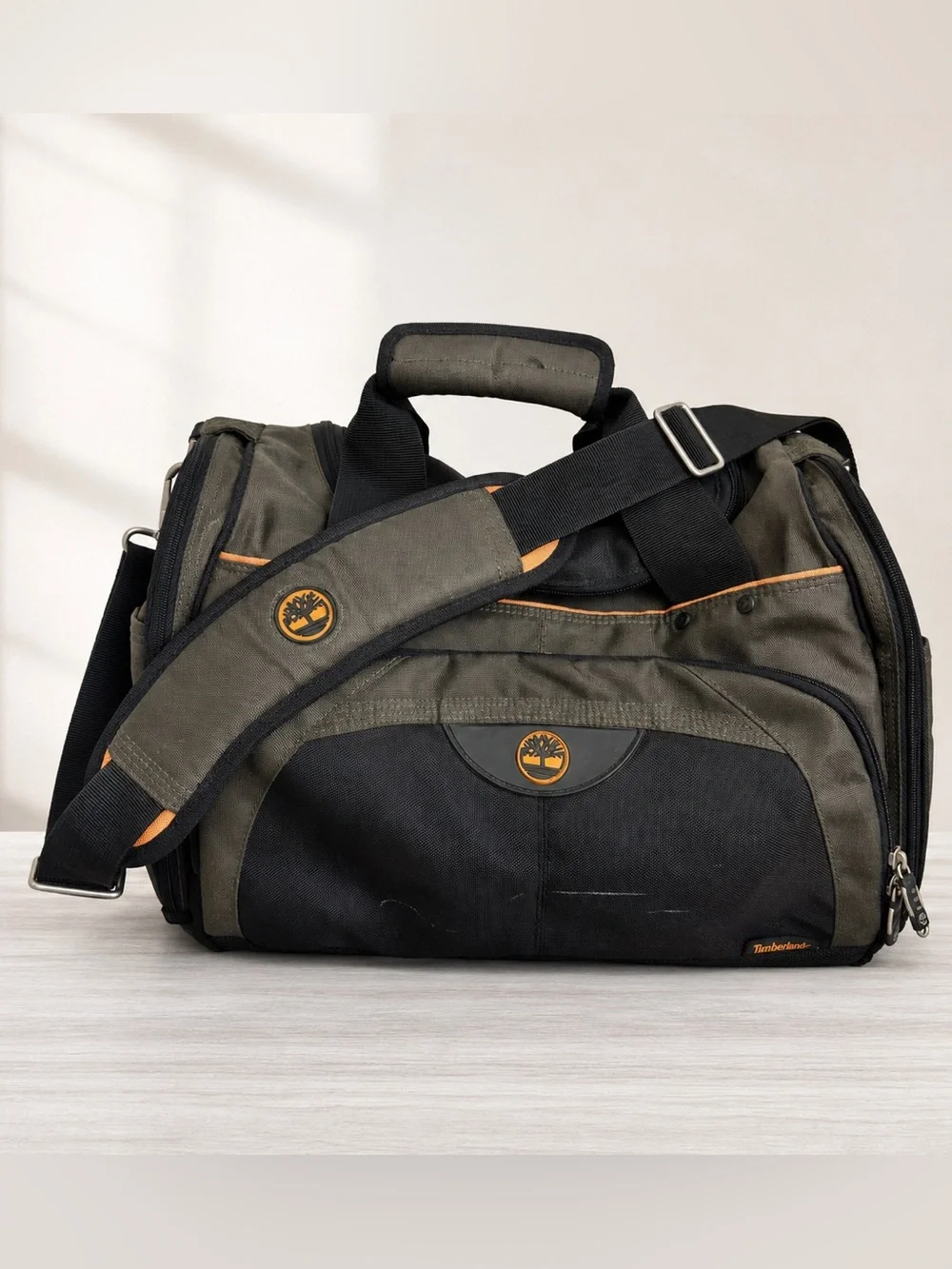 Timberland Men’s Travel Gym Duffle Bag Multi Pocket Olive Green Black Weekender